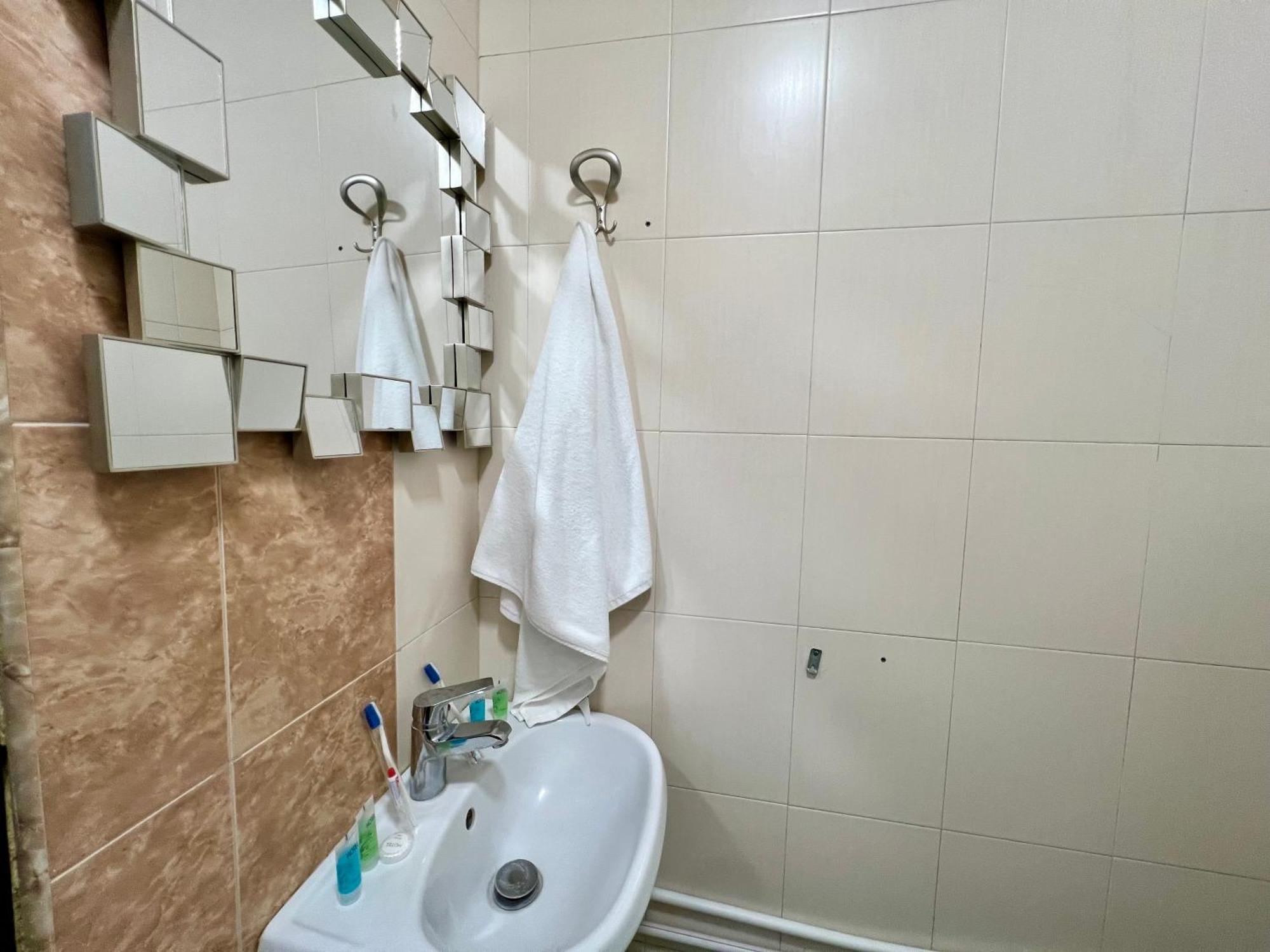 Yvn Tumanyan Apart-Hotel Erevan Esterno foto