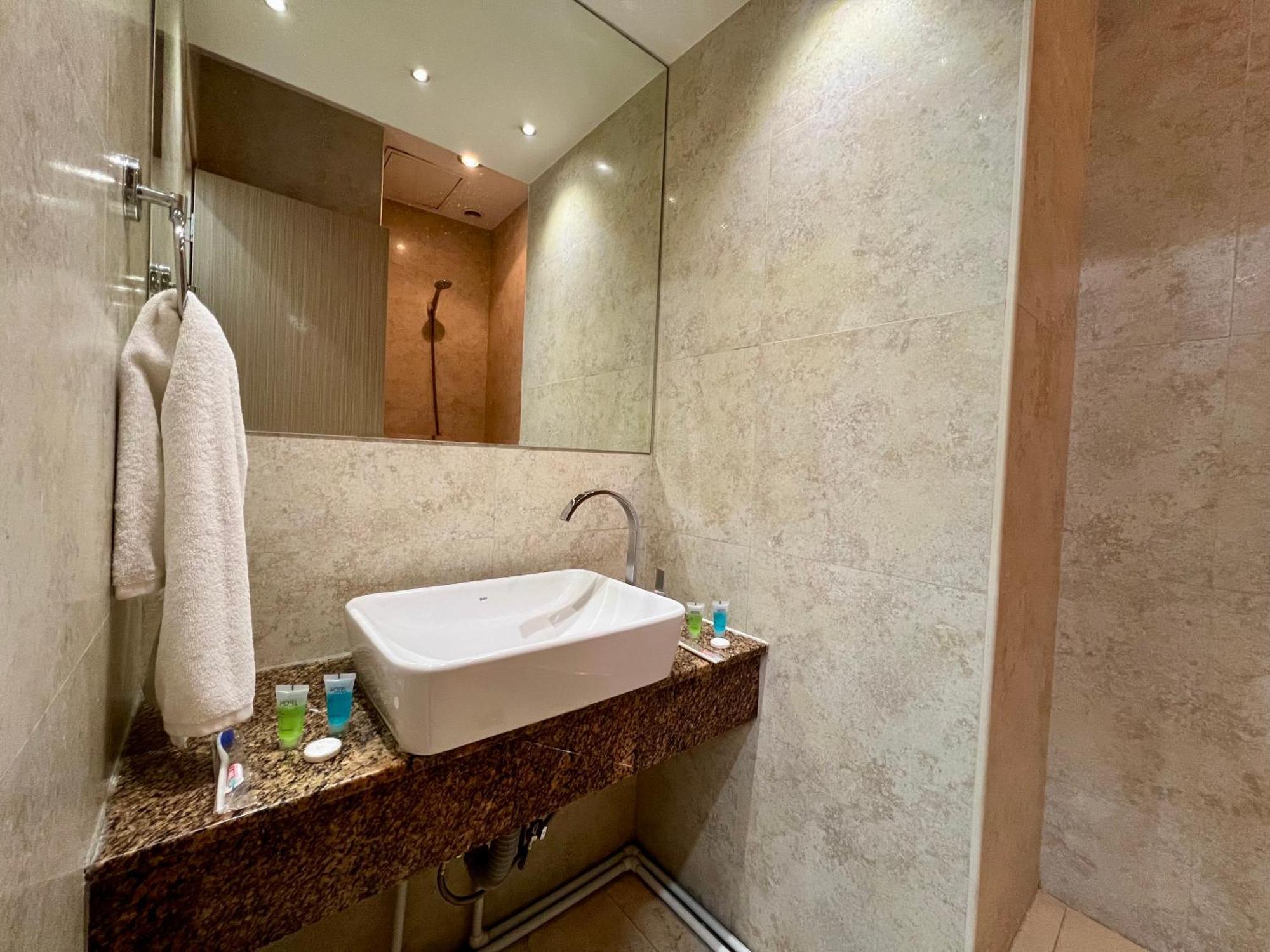Yvn Tumanyan Apart-Hotel Erevan Esterno foto