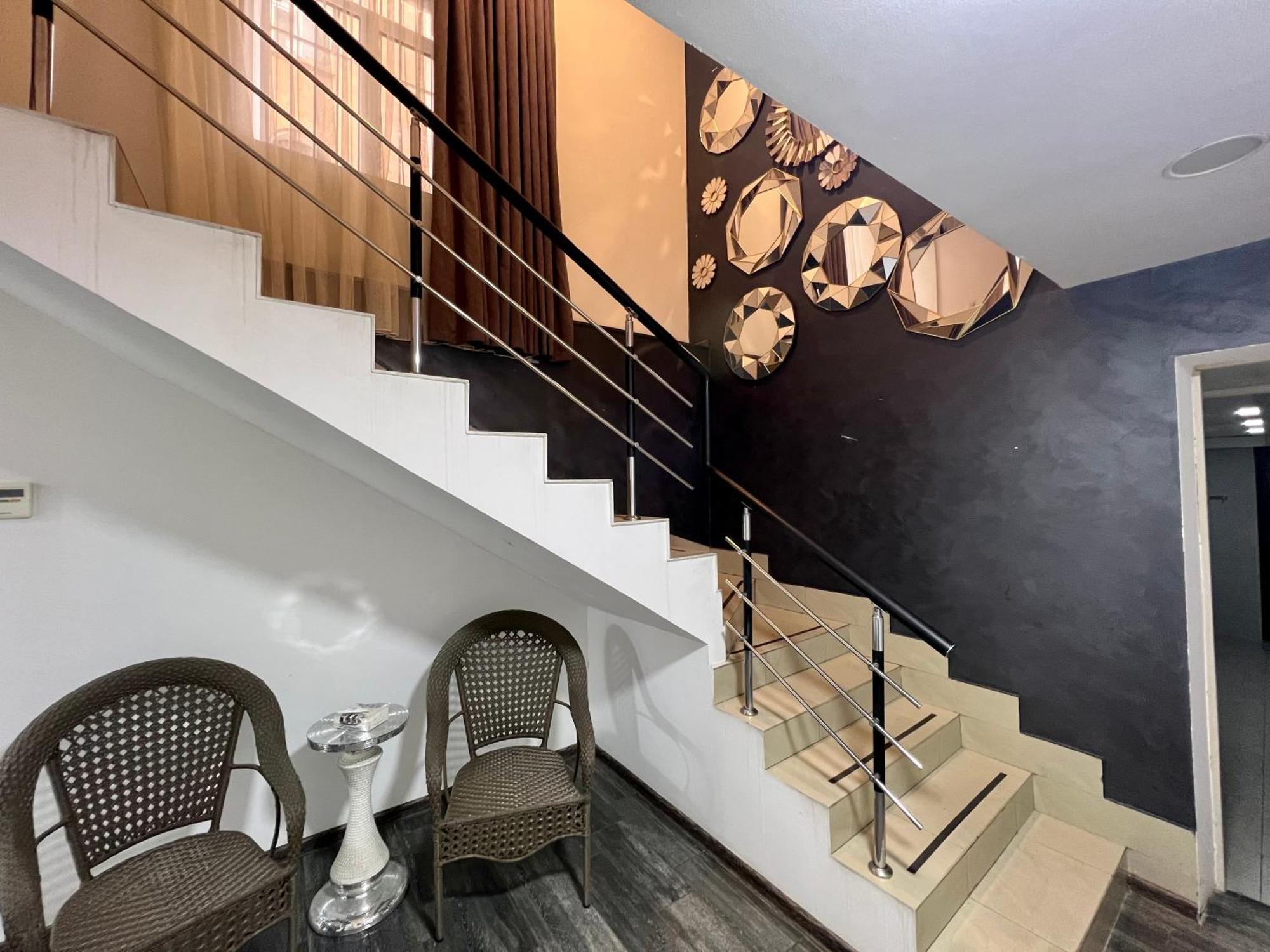 Yvn Tumanyan Apart-Hotel Erevan Esterno foto